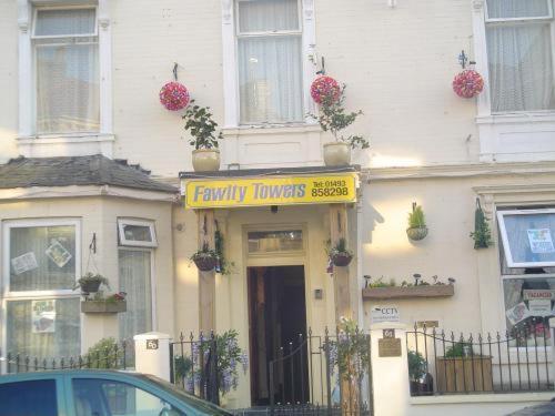 Отель Fawlty Towers Грейт-Ярмут Экстерьер фото